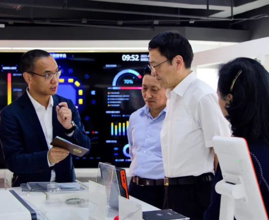 深圳市工商联领导调研考察威九国际科技